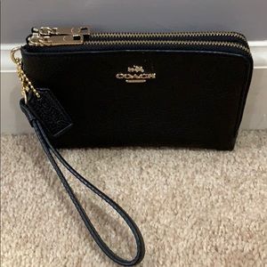 Coach Double Corner Zip Leather Wristlet